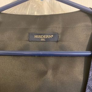 Men’s navy blue paisley print vest